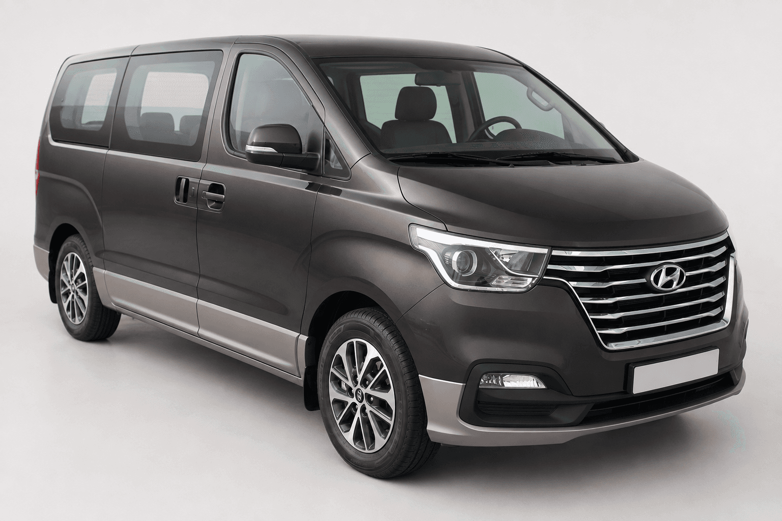 Digitally retouched Hyundai Grand Starex exterior model reference, not actual fleet