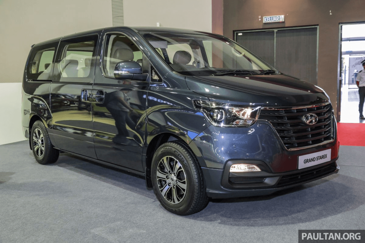 Hyundai Starex MPV for Mount Austin route